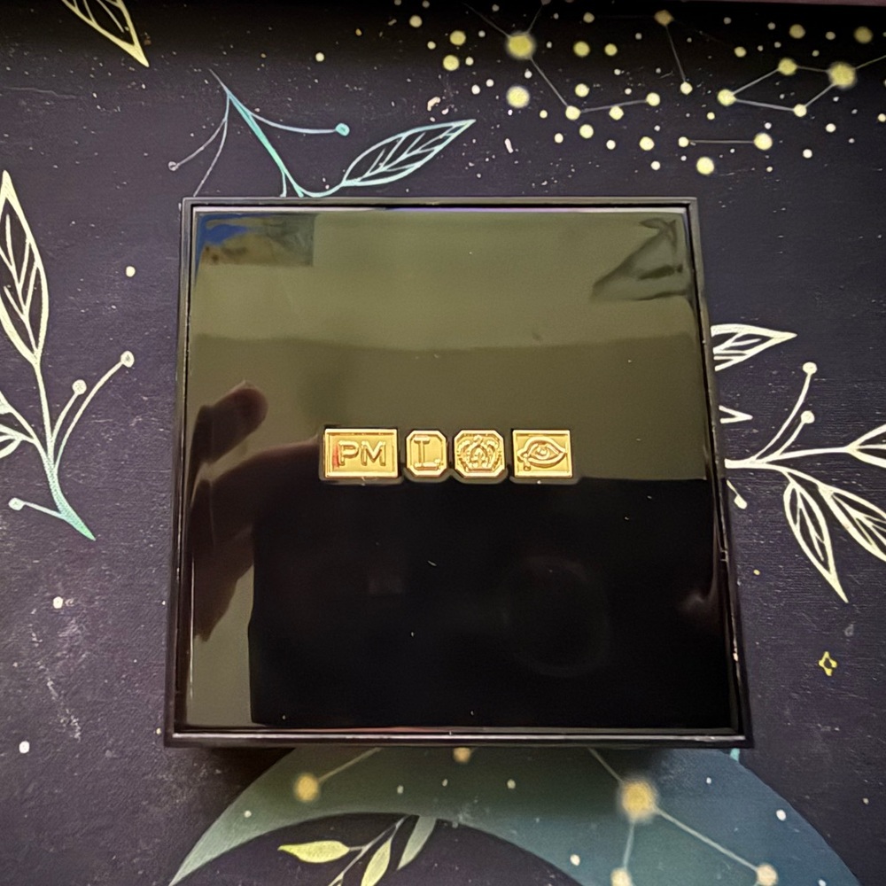 Pat McGrath Venus in Flyers Luxe Quad Voyeuristic Vixen